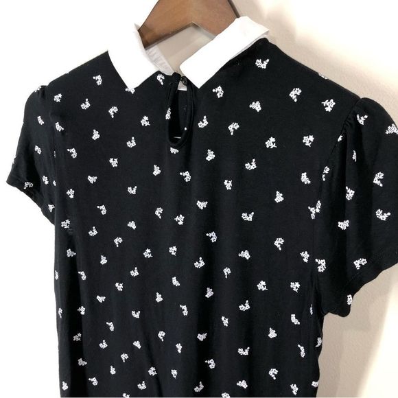 4/$45 Black White Short Sleeve Wednesday Addams Shirt Small - Picture 4 of 8